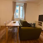 Palazzo Pitagora Гостевой дом 4*
