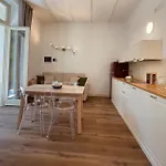 Гостевой дом Palazzo Pitagora 4*