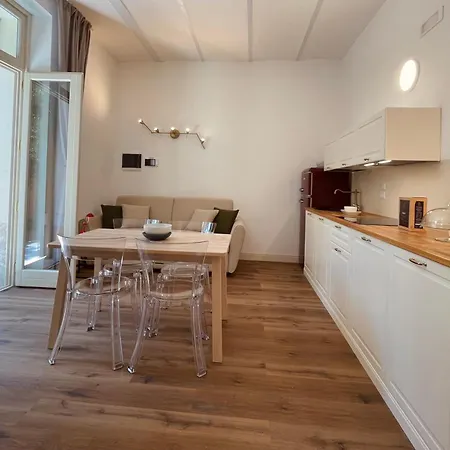 Pensjonat Palazzo Pitagora 4*