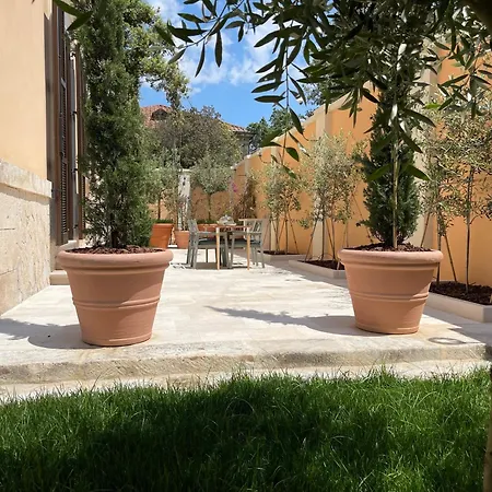 Palazzo Pitagora