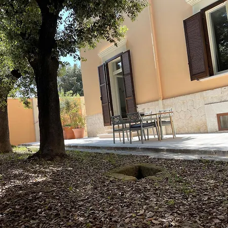 Palazzo Pitagora Guest house