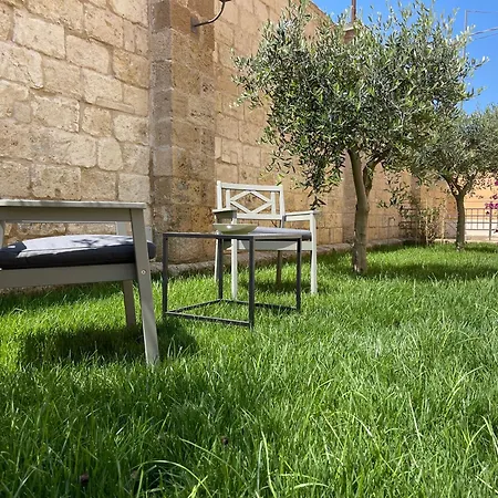 Palazzo Pitagora Guest house