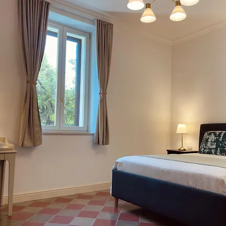 Palazzo Pitagora Guest house