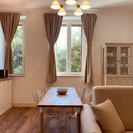 Palazzo Pitagora Πανσιόν 4*