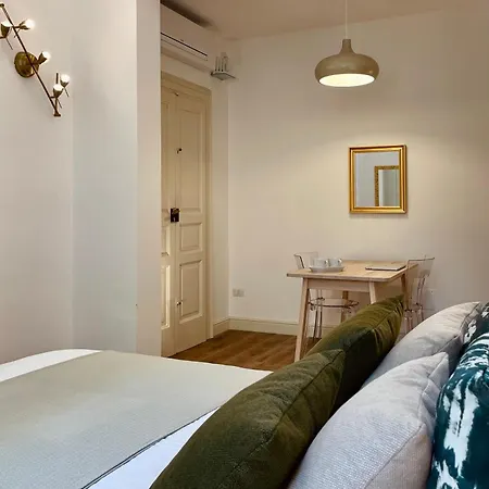 Palazzo Pitagora 4* 塔兰托