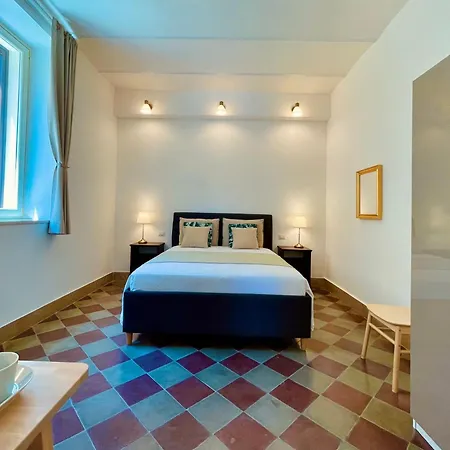 Palazzo Pitagora 4* Ταράντο